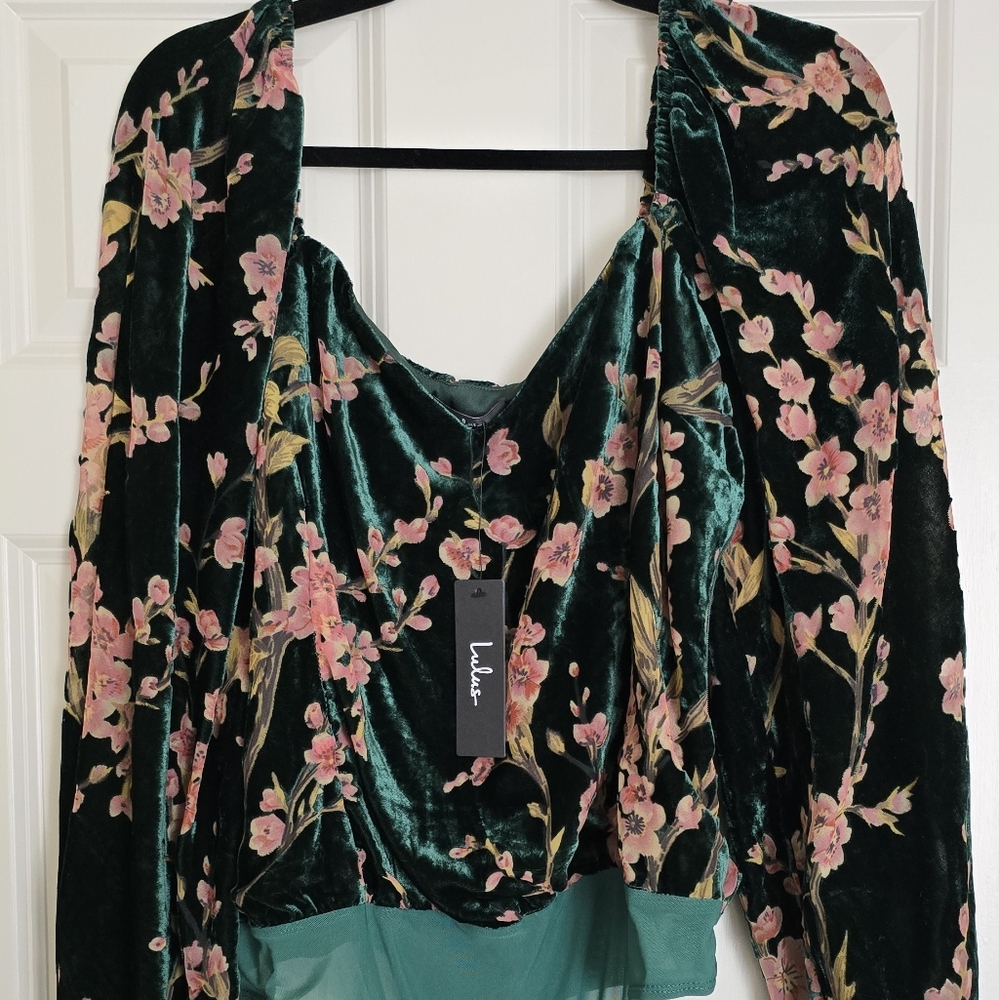 NWT Lulu's Luxe Romance Emerald Velvet Floral Burnout Long Sleeve Bodysuit